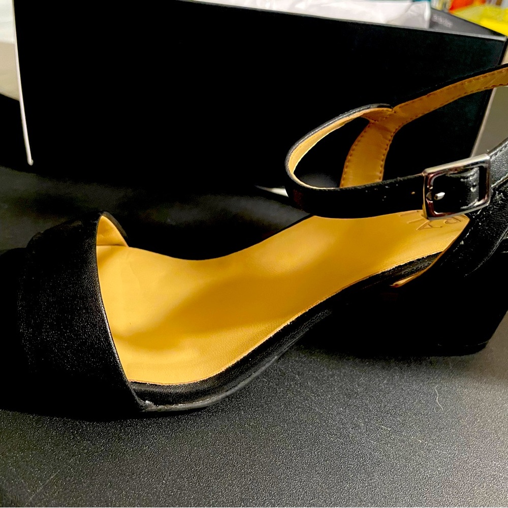 Naturalizer Bristol sandals size 8